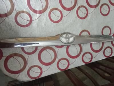 Trunk Chrome Garnish Strip With Logo Panel For Toyota Corolla 2002