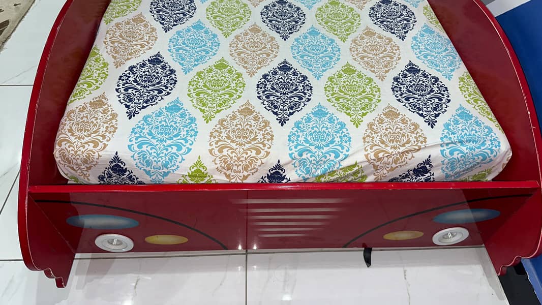 Car bed 7