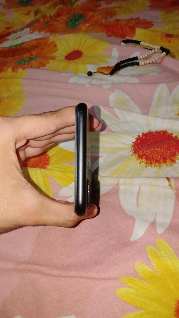 Apple iPhone 7 Plus 5