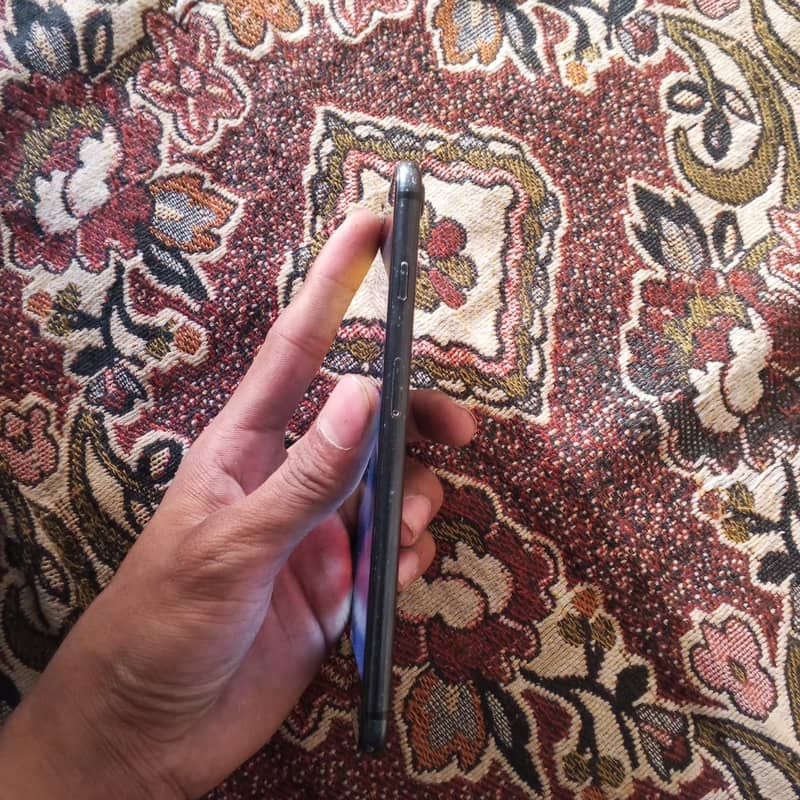 Apple iPhone 7 Plus 2