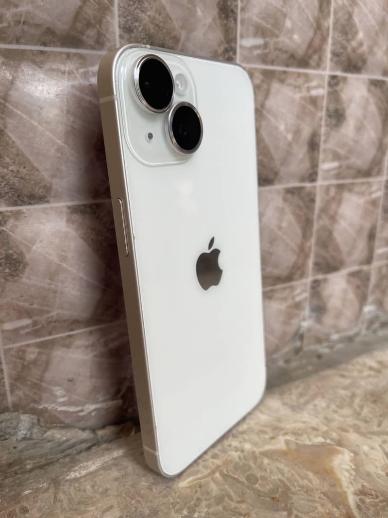 Apple iPhone 14 4