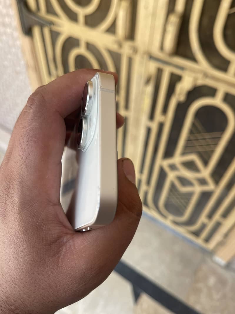 Apple iPhone 14 6