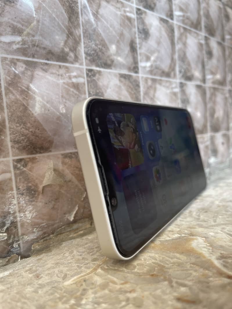 Apple iPhone 14 8