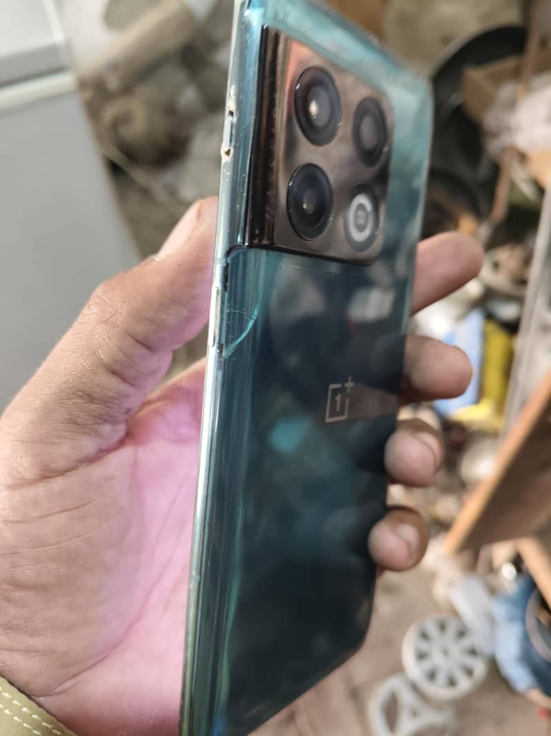 One Plus 10 Pro 3