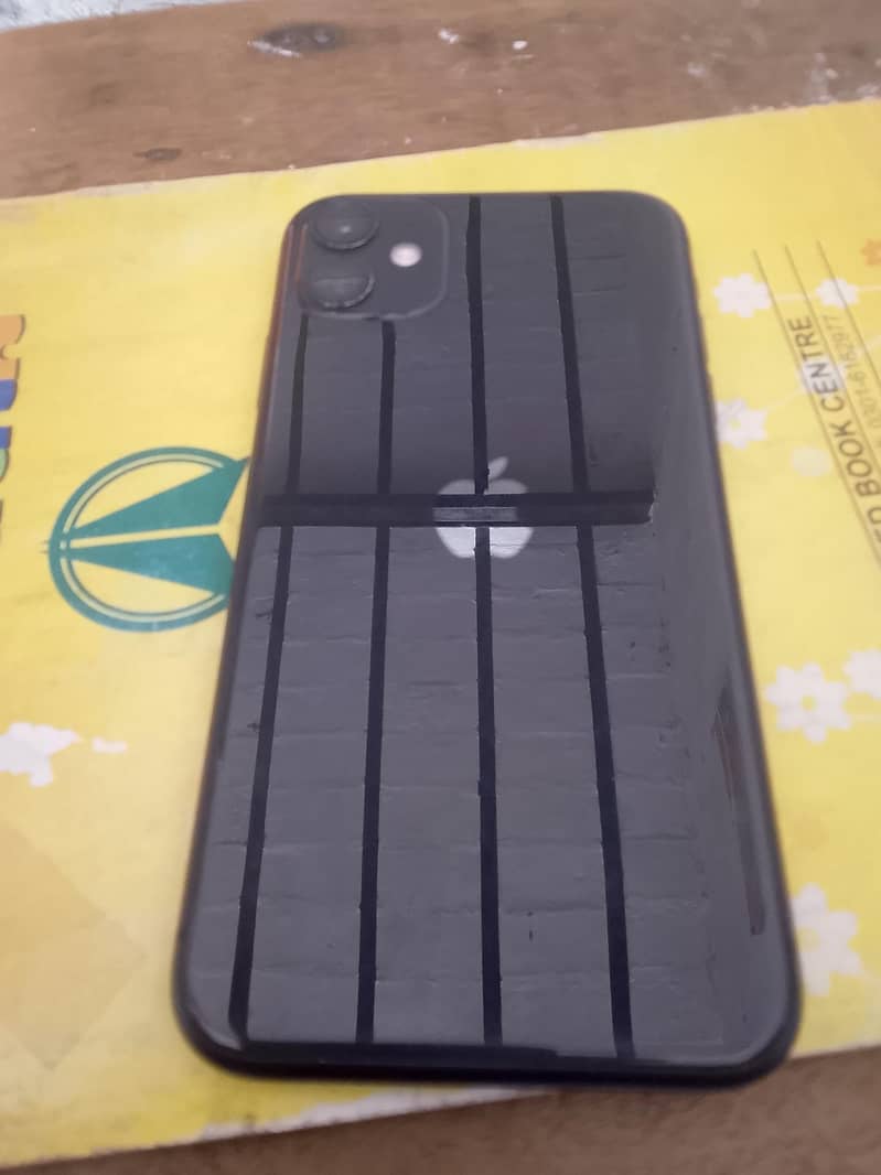 Apple iPhone 11 3