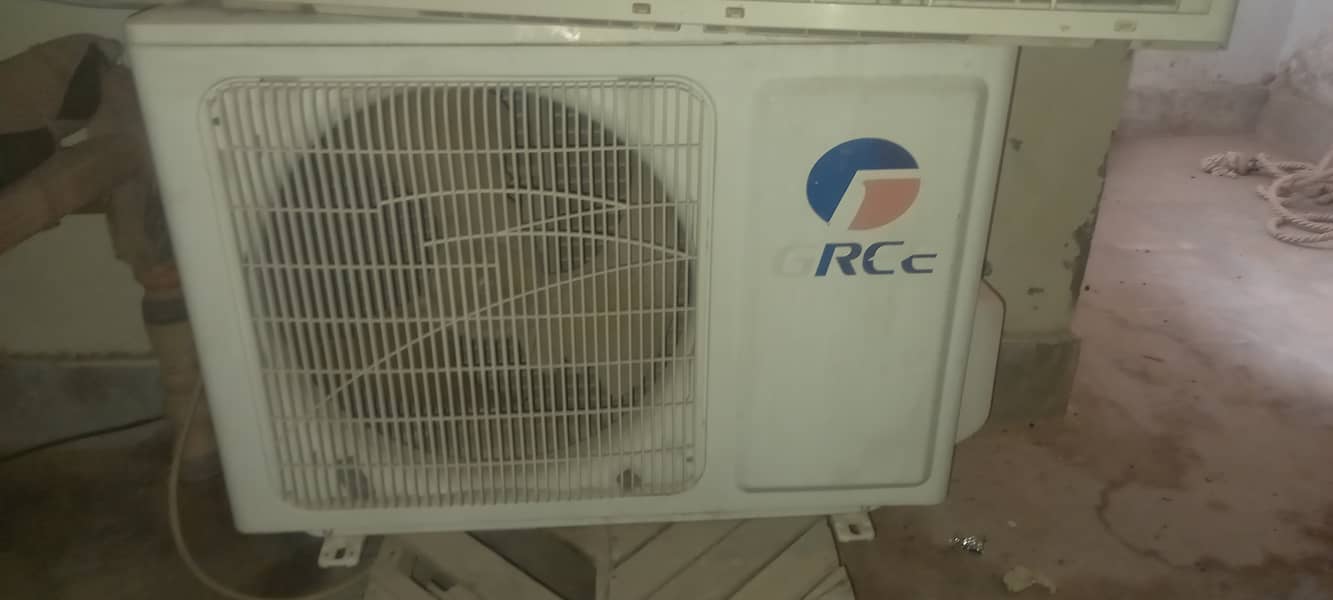 Gree Split Ac 10/10 condition 5