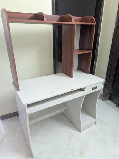 Computer Table / Study Desk with Storage Shelves & Keyboard Tray