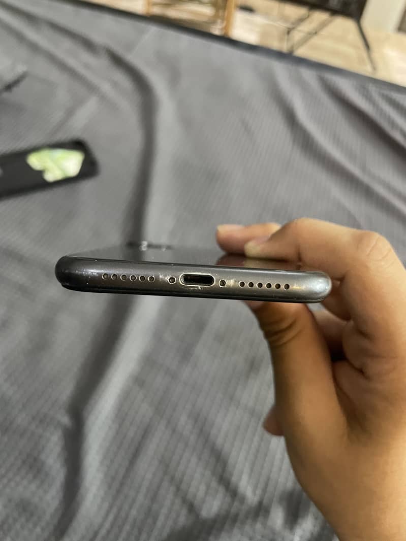 Apple iPhone 11 1