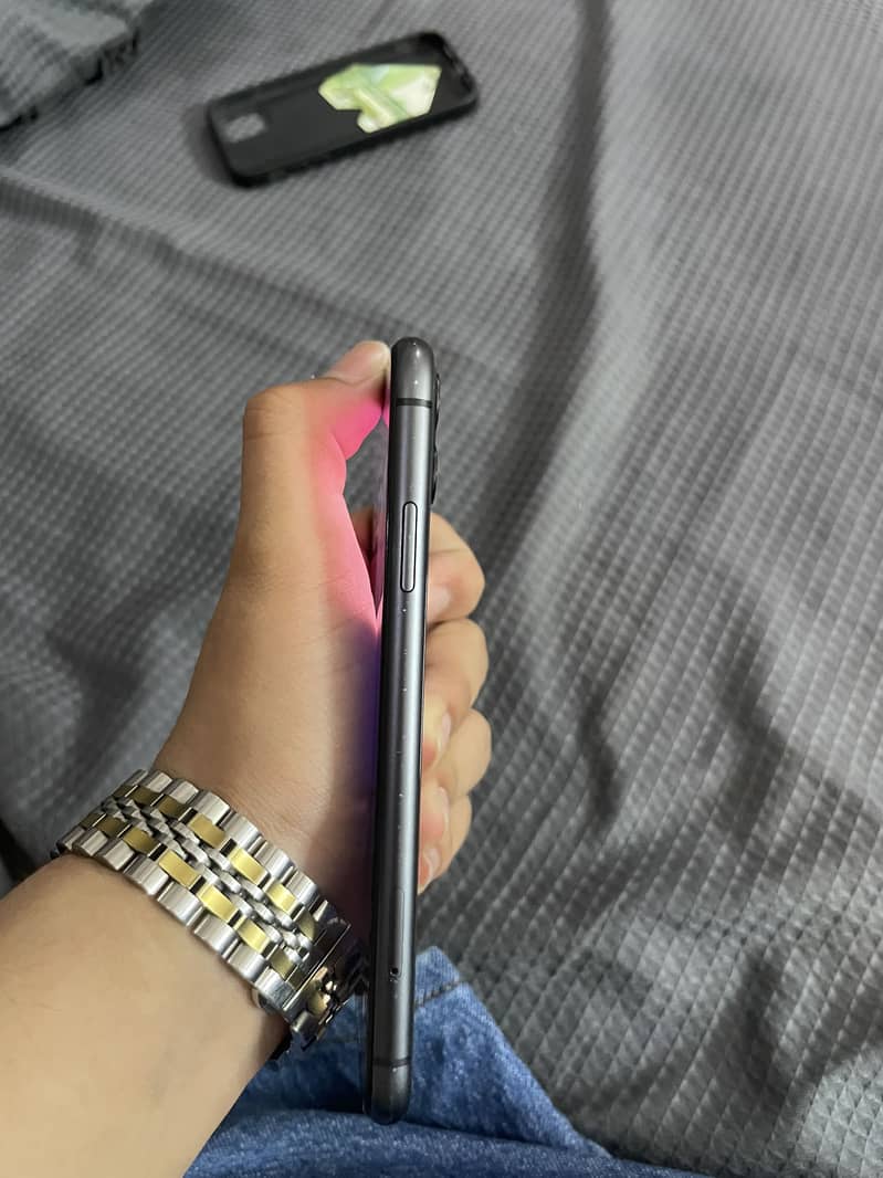 Apple iPhone 11 2
