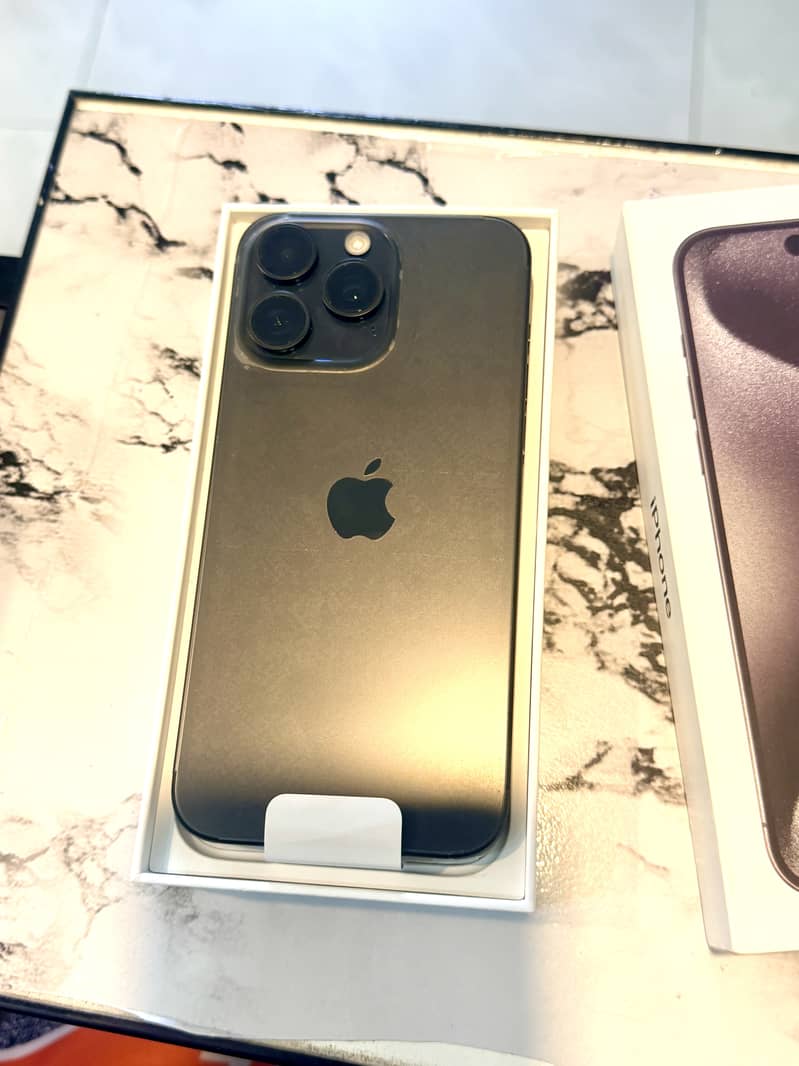 Apple iPhone 15 Pro Max 1