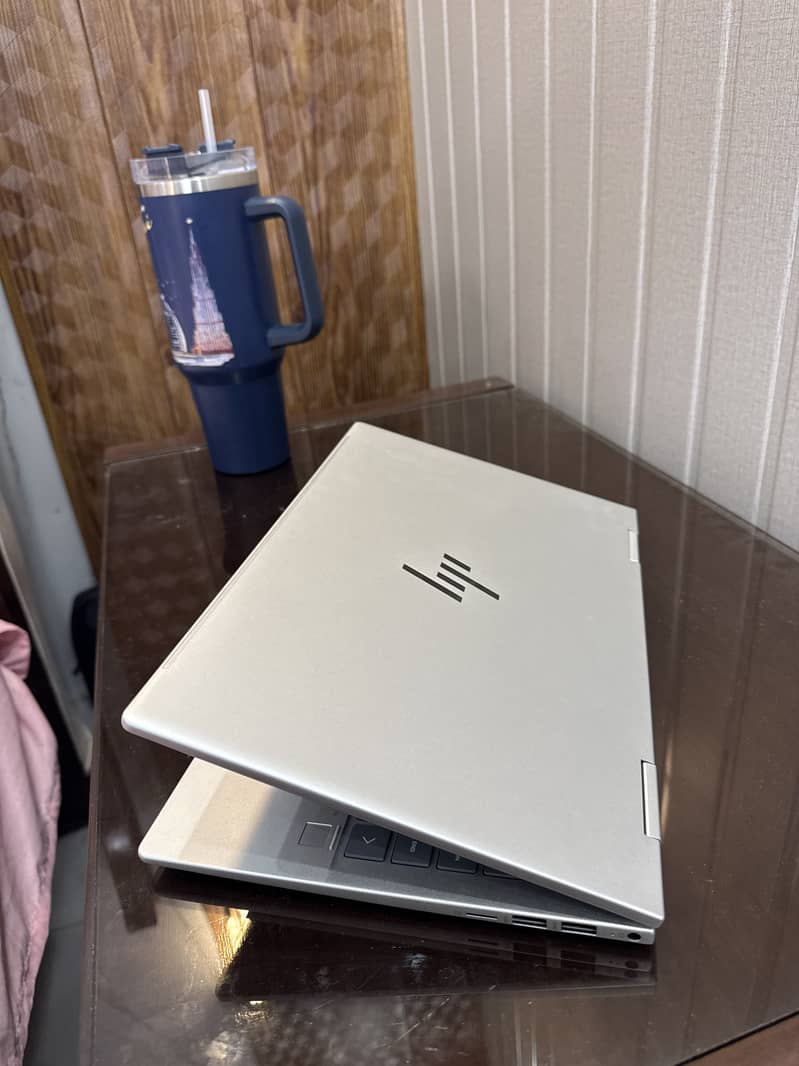 HP Envy 1