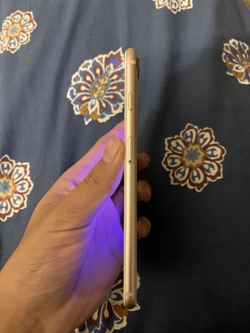 Apple iPhone 8 Plus 7