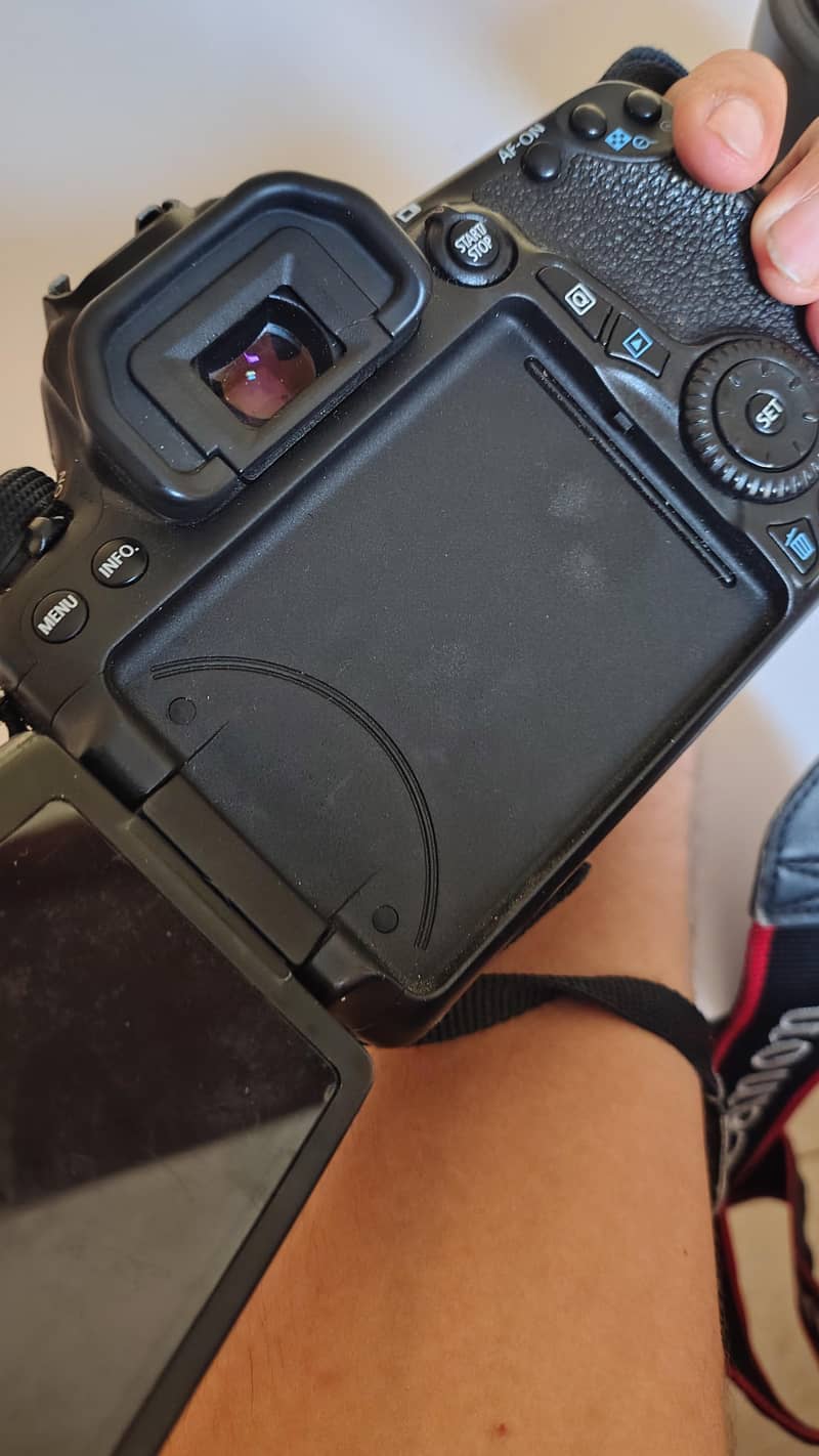 Canon EOS 70D 1