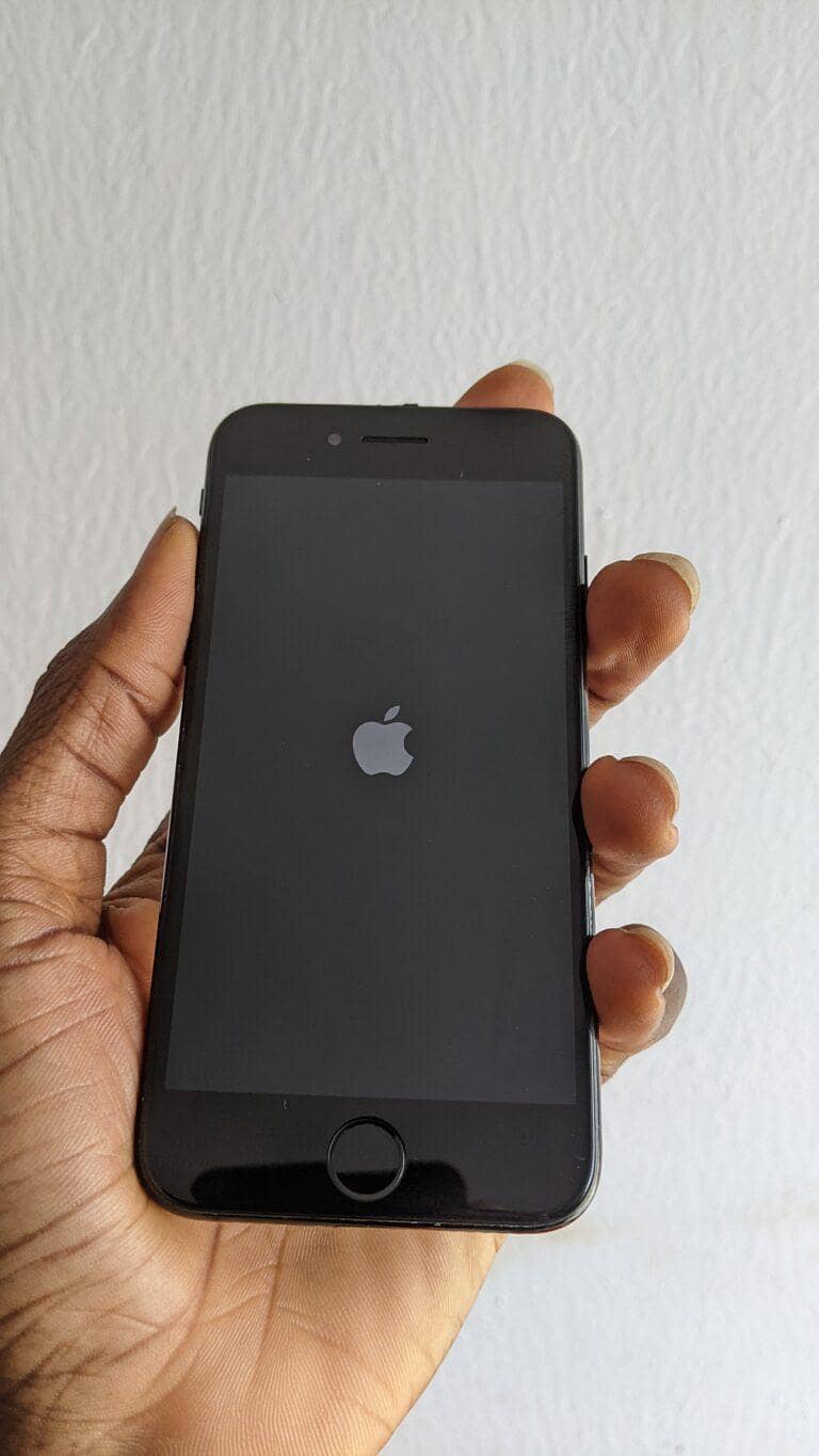 Apple iPhone 7 2