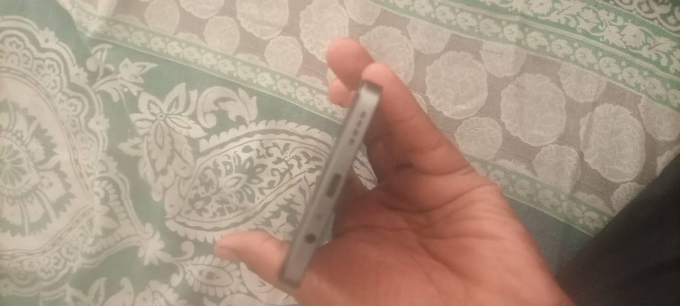 Realme Note 60x 3
