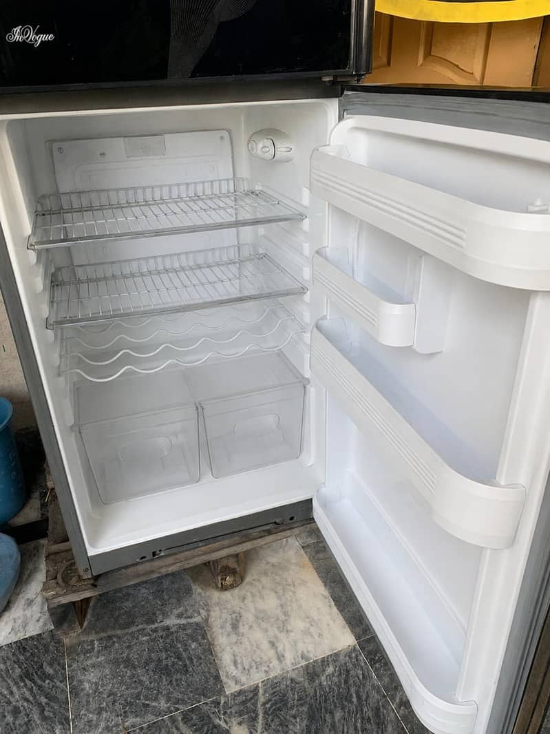 Orient Refrigerator 1