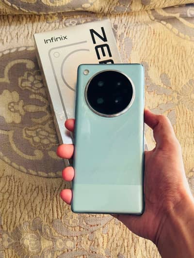 Infinix Zero 40 with box