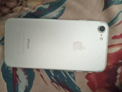 Apple iPhone 7 256 ha memory camera outclass
