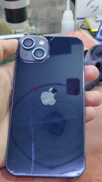 Apple iPhone 13