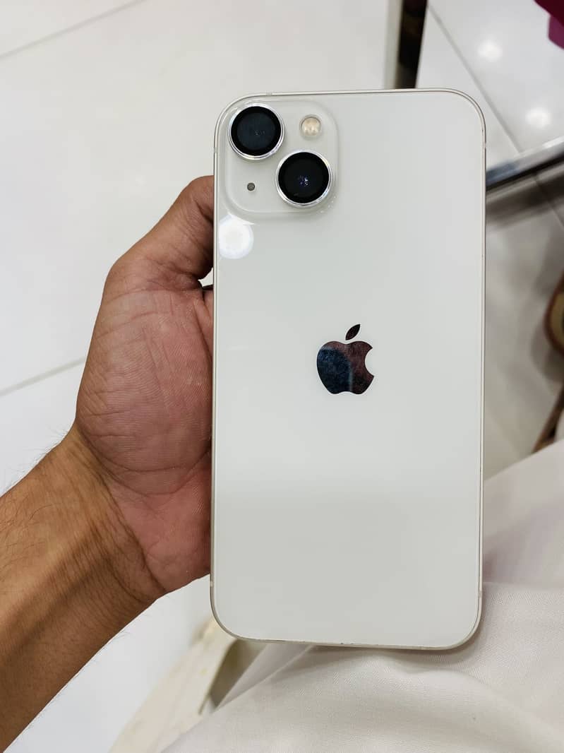Apple iPhone 13 7