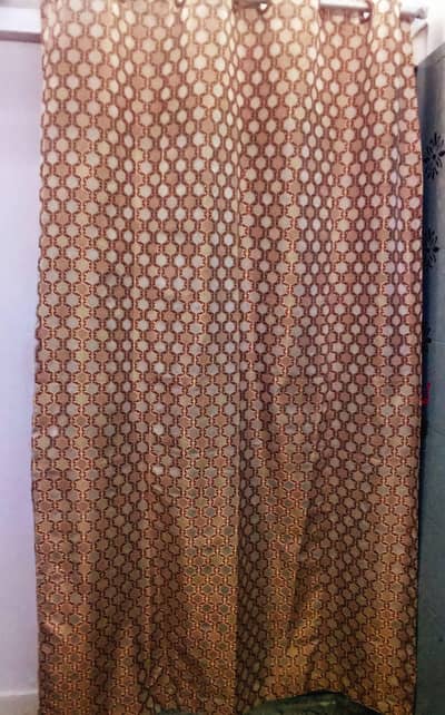 2---- curtains (  gry n marhoon)