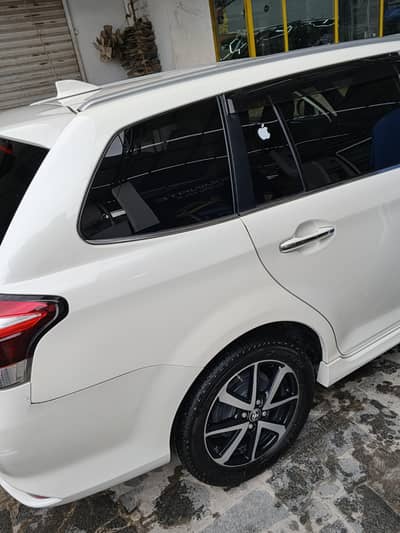 Toyota Corolla Fielder 2017