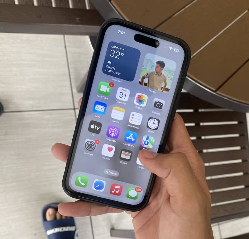 Iphone 14 pro panel 3