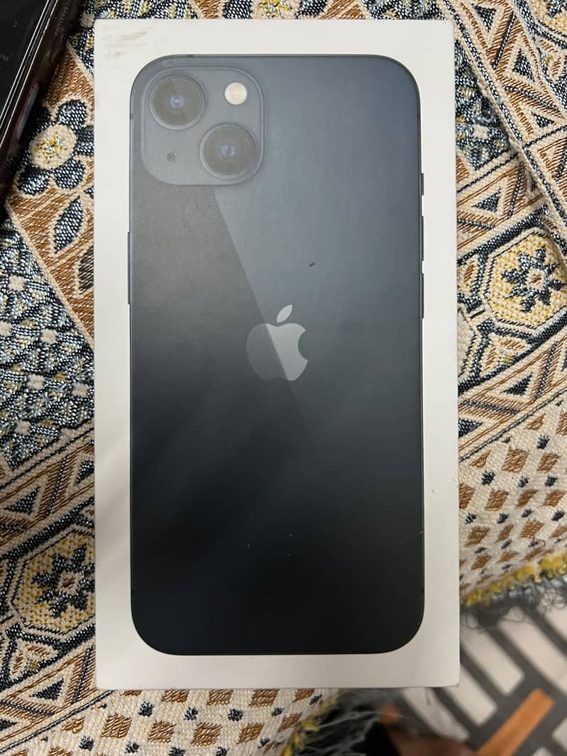 Apple iPhone 13 6