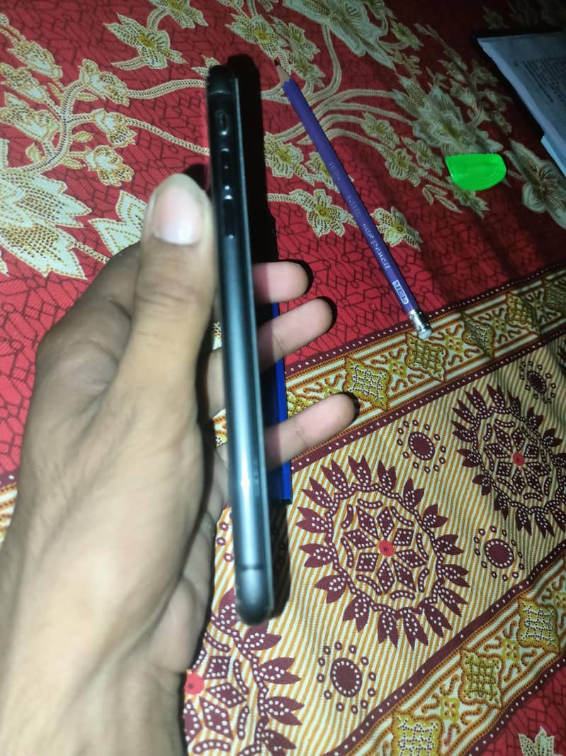 iphone 11 4