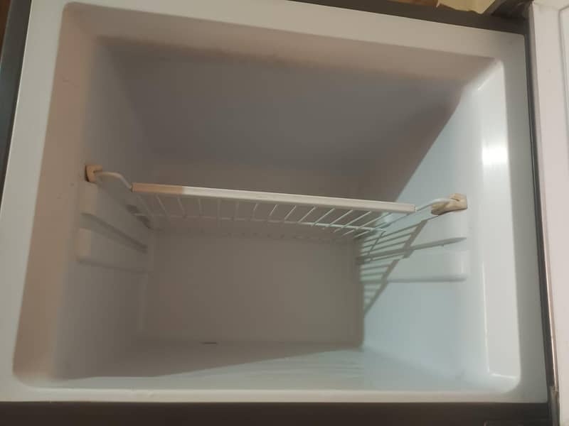 Refrigerator 5