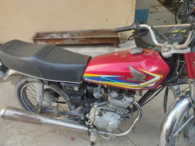 Honda 125 ha all ok ha engine sa be ok ha Kyo massla ni ha Maja passa