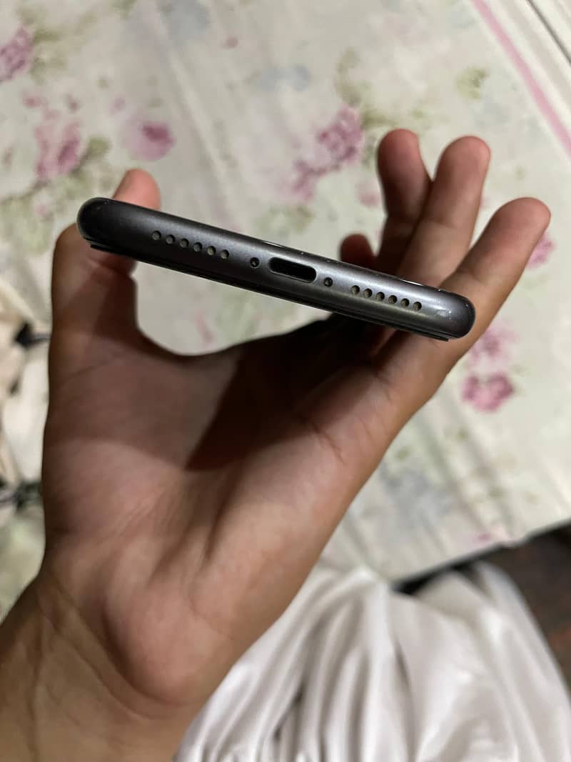 Apple iPhone 11 2