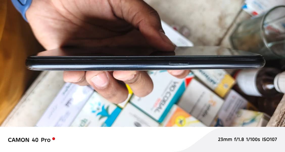 Apple iPhone 13 12