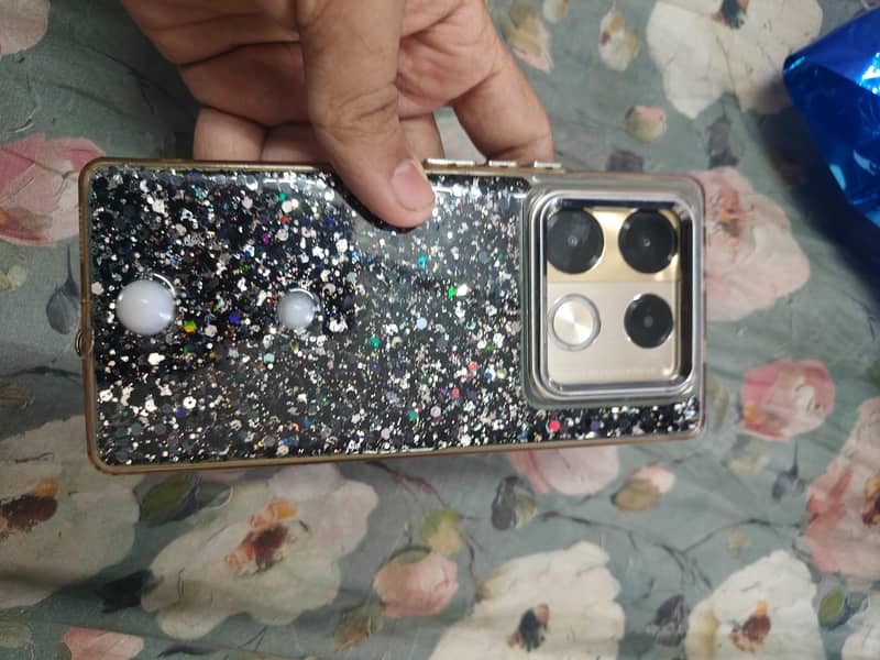 Infinix Note 40 Pro 0