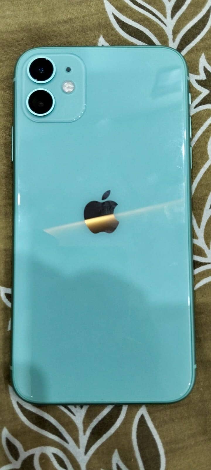 Apple iPhone 11 0