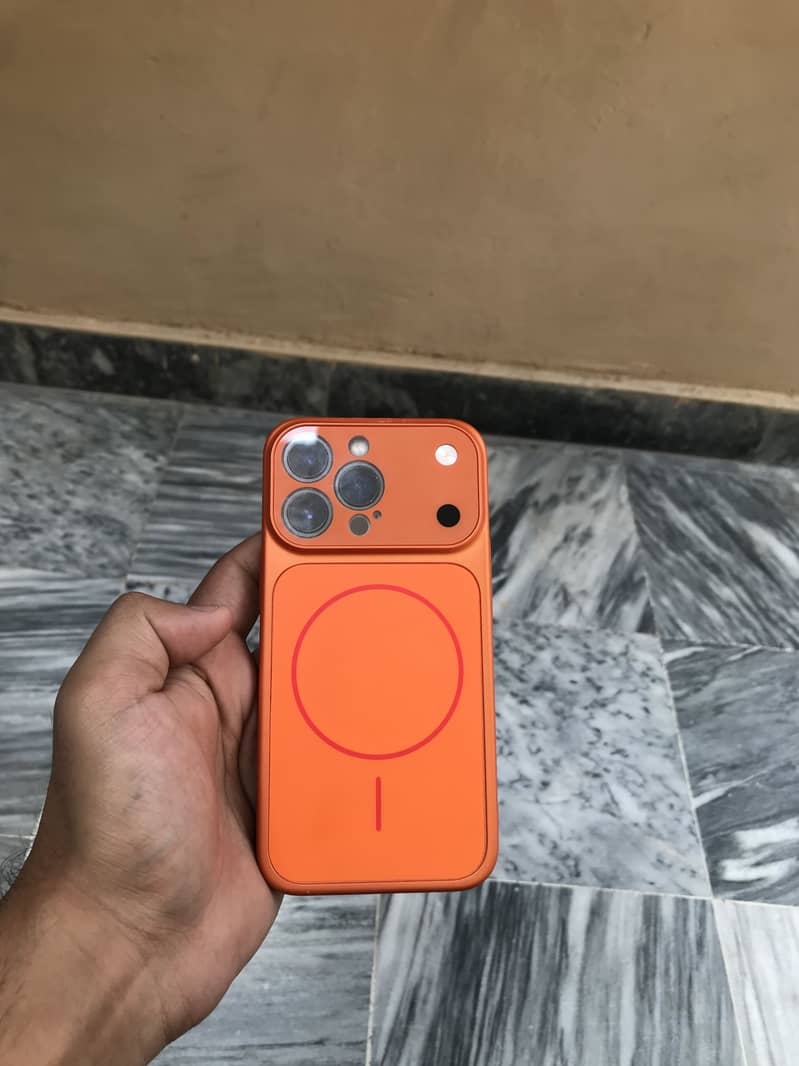 iPhone 13 Pro 8