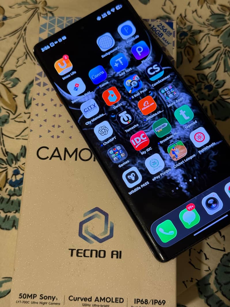 Tecno CAMON 40 Pro 3