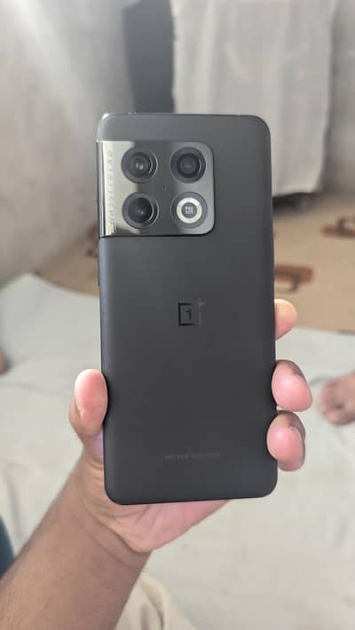 One Plus 10 Pro  all ok 10/10 panal ma shade ha