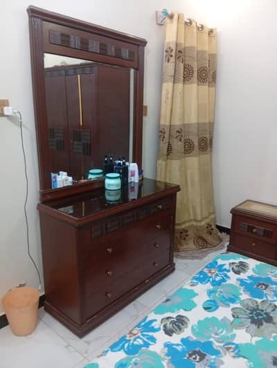 Furniture set