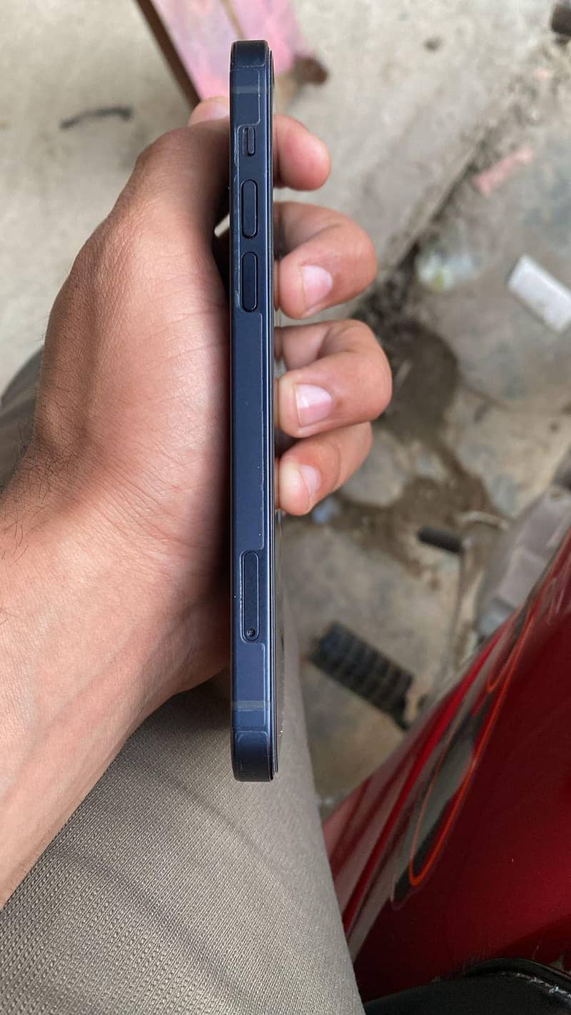 IPHONE 12 5