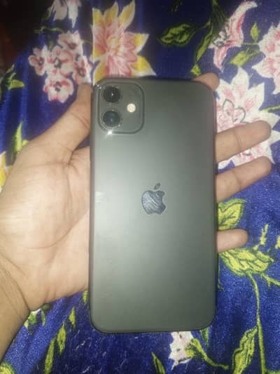 I phon 11  . jv 22  pas 10.10 condition water pack  92 health original