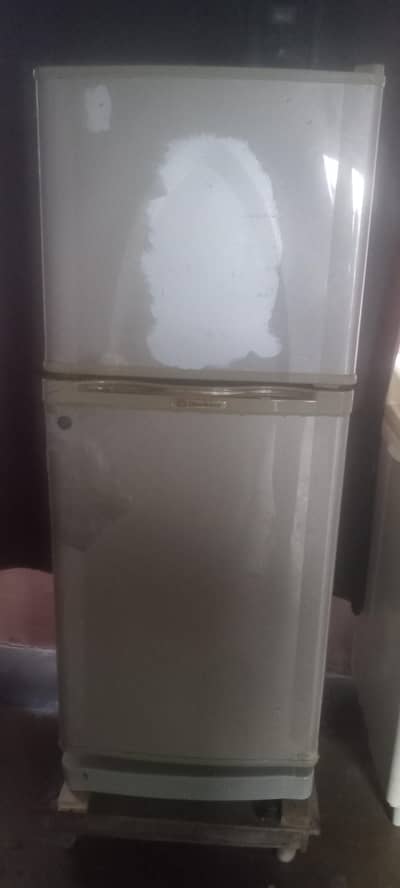 Urgent for sale dawlance refrigerator