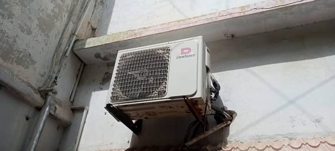 split AC Dawlance 1ton DC iverter