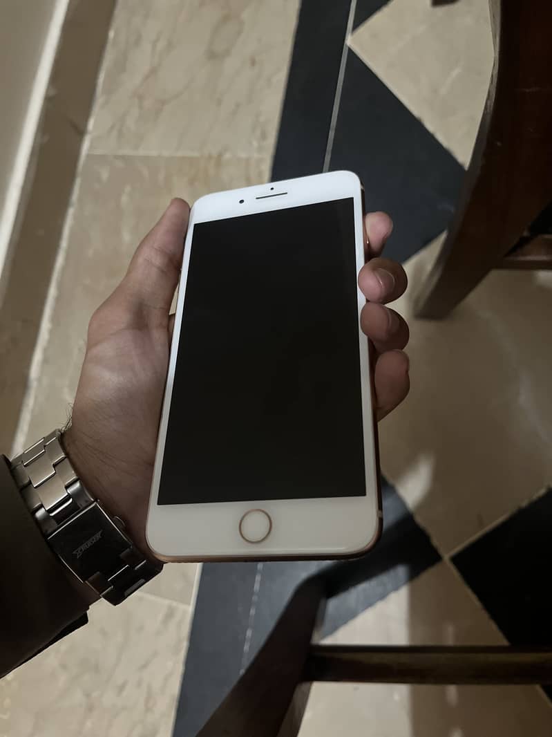 iPhone 8 plus sim working 1