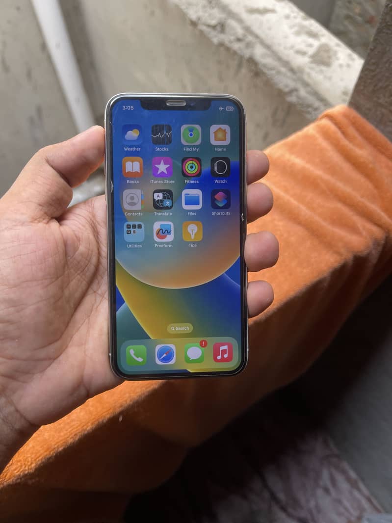 Apple iPhone X 1