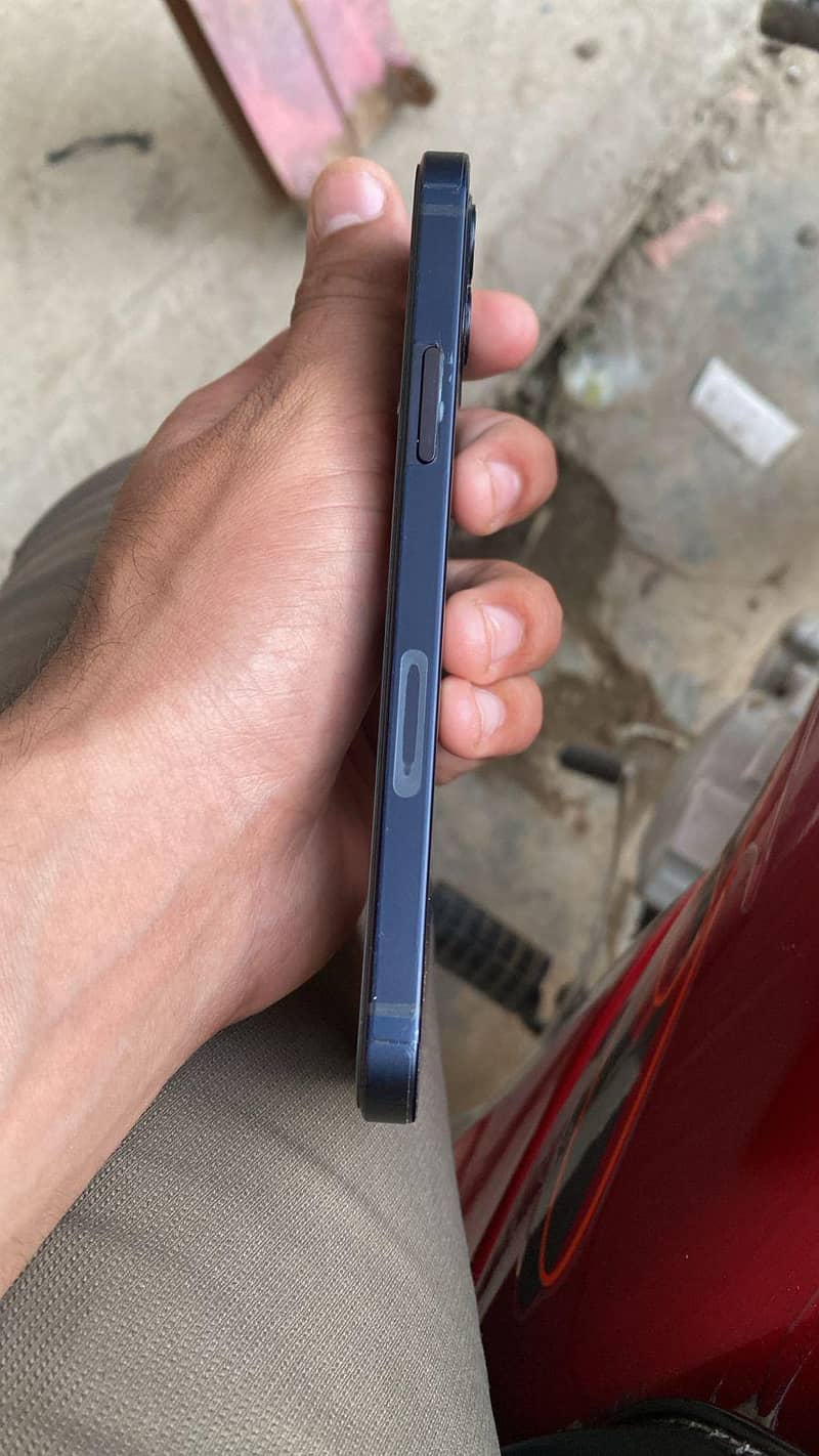 IPHONE 12 3