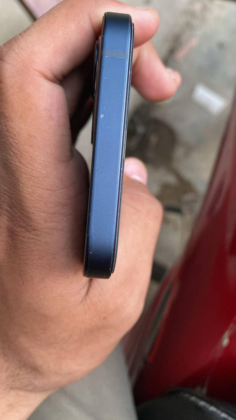 IPHONE 12 5