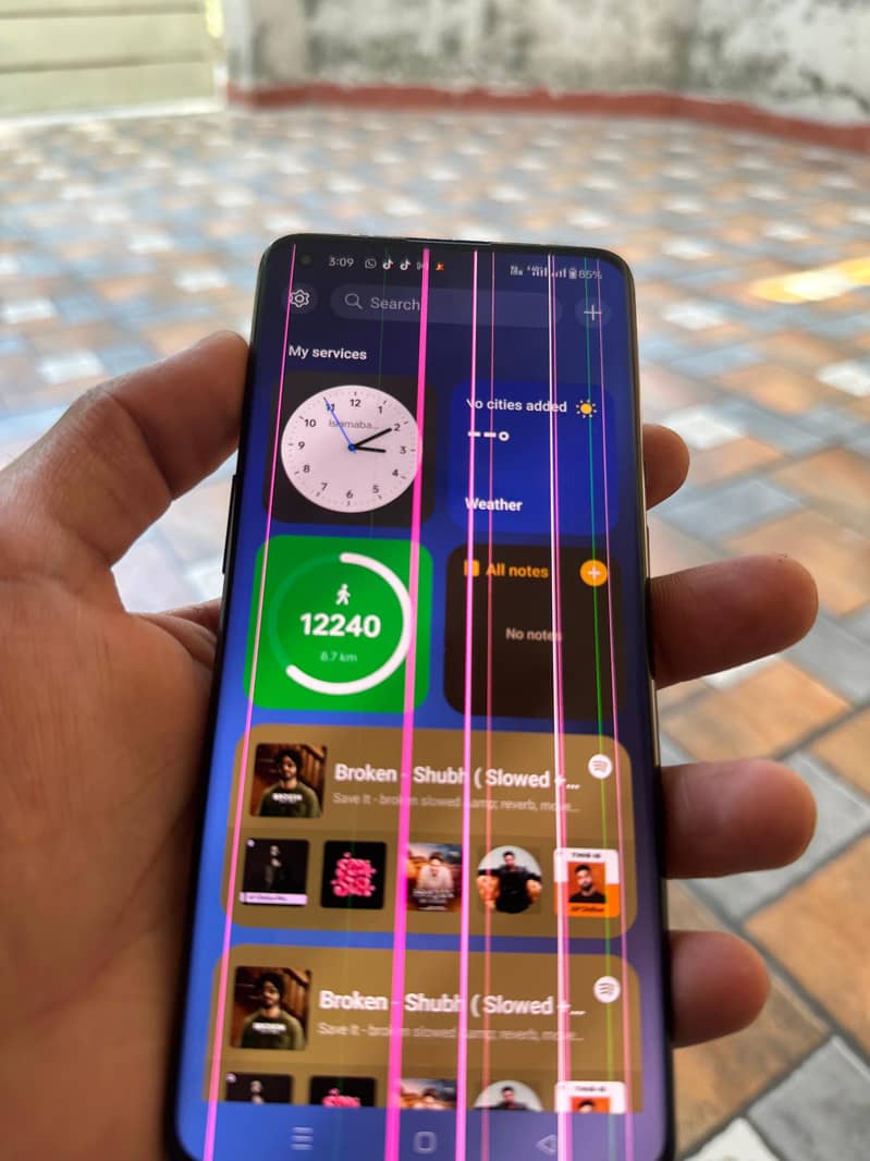 One Plus 9 Pro 4