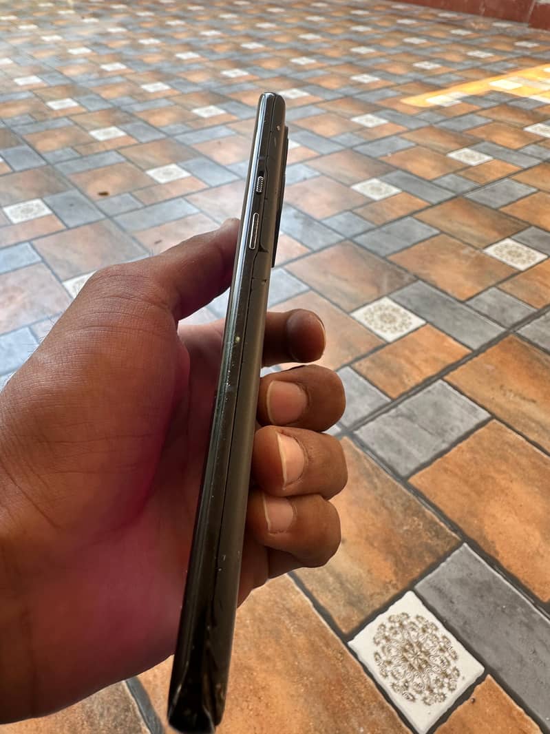 One Plus 9 Pro 6