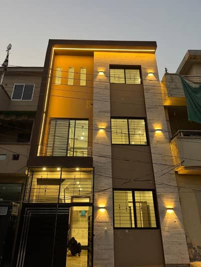 PRIME LOCATED 3 MARLA TRIPLE UNIT HOUSE FOR SALE